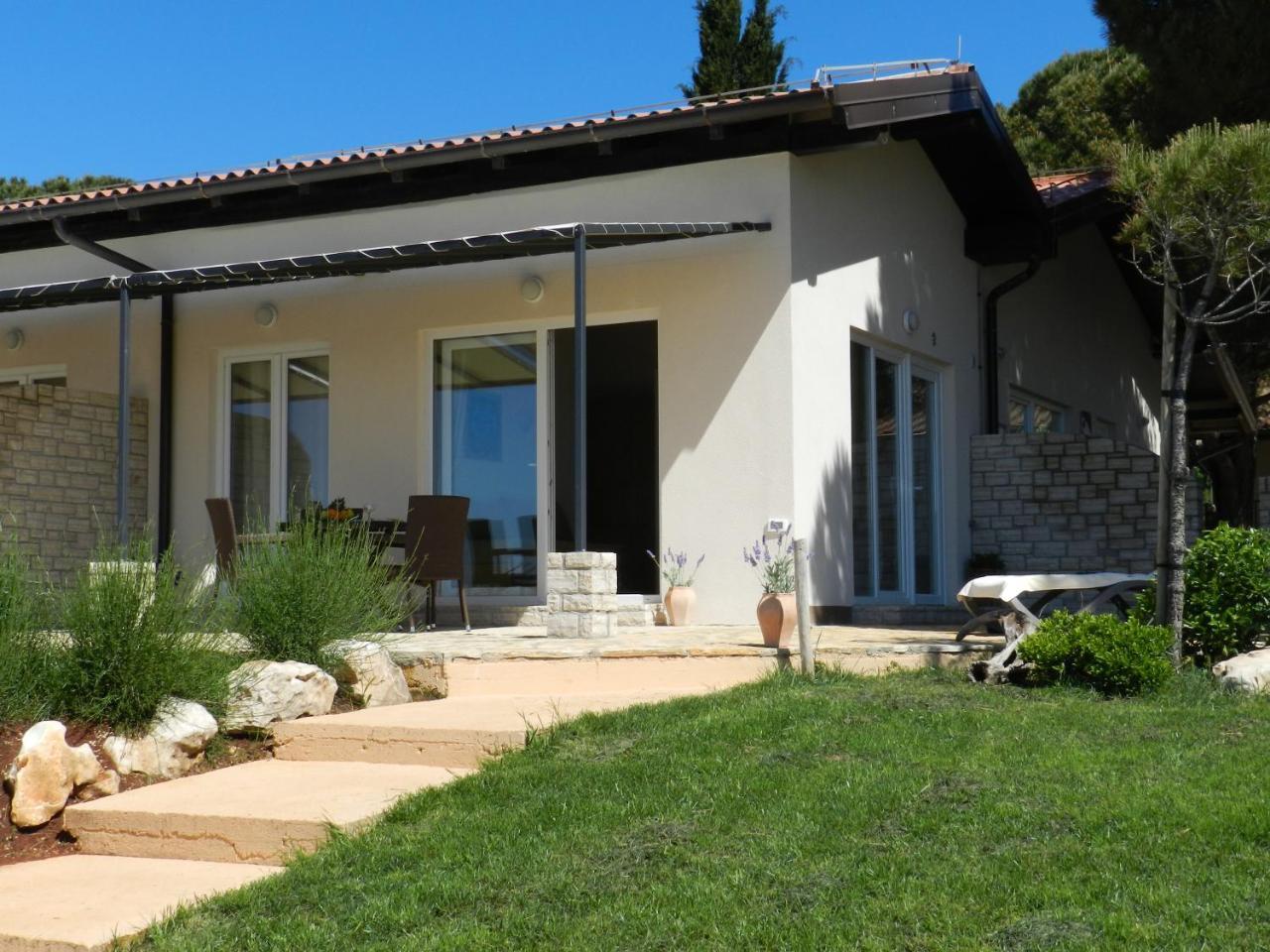 Apartments Erica Luxury Novigrad Istria Exterior foto